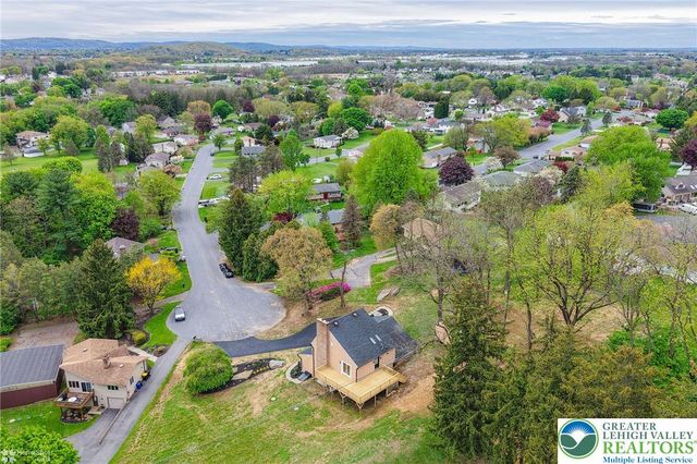 4410 Circle Drive, Lower Nazareth Twp, PA 18020