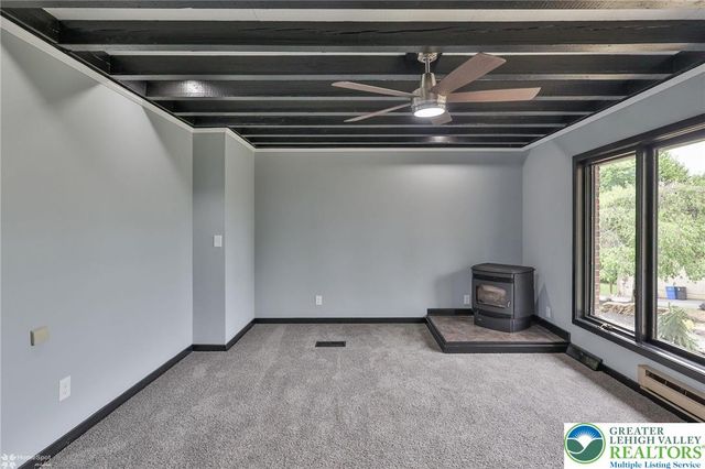 4410 Circle Drive, Lower Nazareth Twp, PA 18020