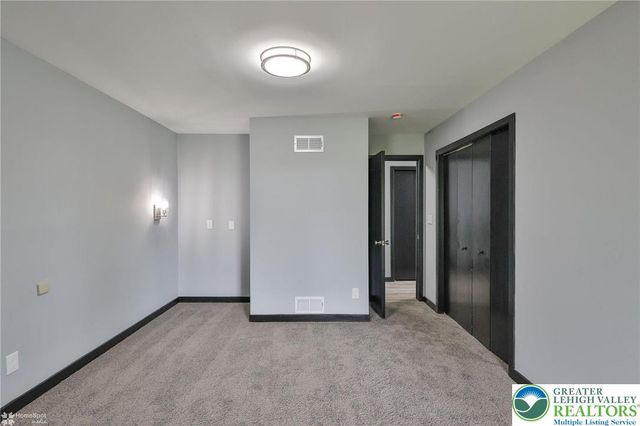 4410 Circle Drive, Lower Nazareth Twp, PA 18020