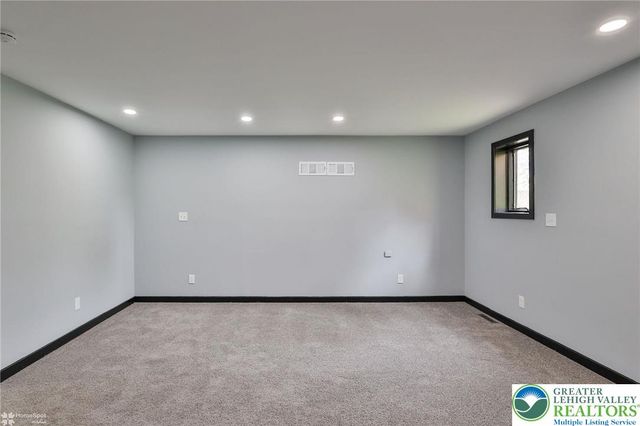 4410 Circle Drive, Lower Nazareth Twp, PA 18020