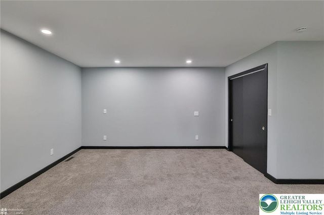4410 Circle Drive, Lower Nazareth Twp, PA 18020