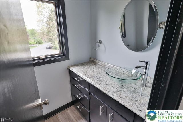 4410 Circle Drive, Lower Nazareth Twp, PA 18020