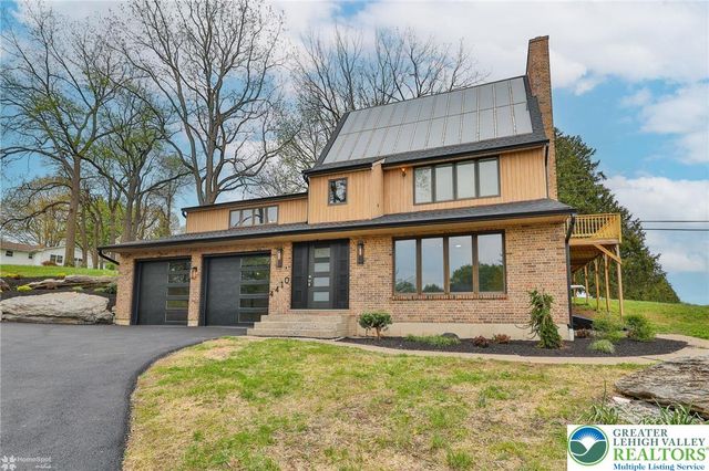 4410 Circle Drive, Lower Nazareth Twp, PA 18020