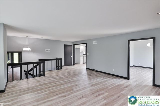 4410 Circle Drive, Lower Nazareth Twp, PA 18020