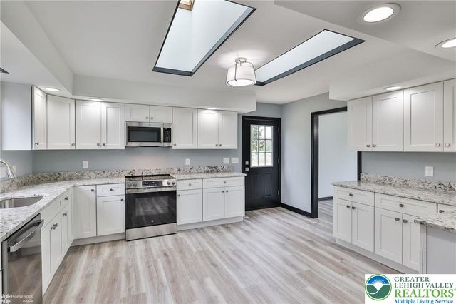 4410 Circle Drive, Lower Nazareth Twp, PA 18020