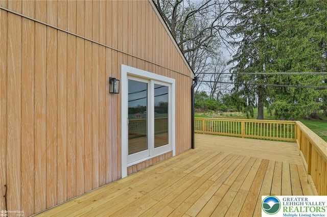 4410 Circle Drive, Lower Nazareth Twp, PA 18020