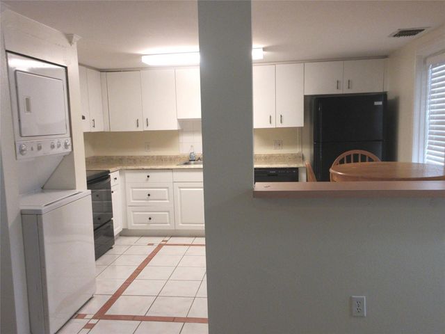 8216 FAIRWAYS CIRCLE C102, Ocala, FL 34472