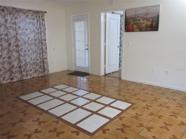 8216 FAIRWAYS CIRCLE C102, Ocala, FL 34472