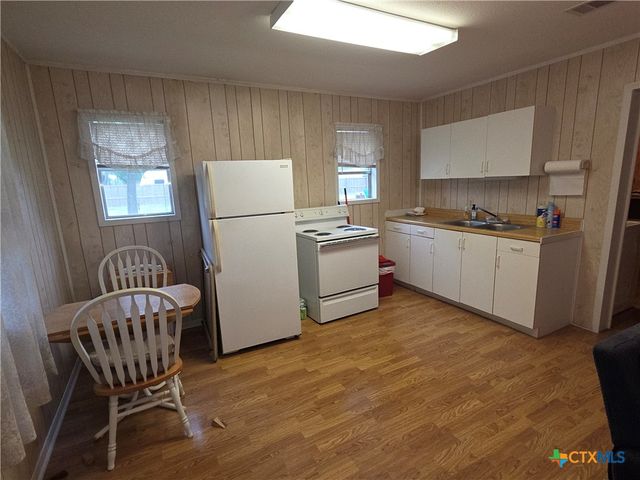 1301 W Mesquite Street, Little River Academy, TX 76554
