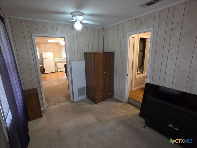 1301 W Mesquite Street, Little River Academy, TX 76554