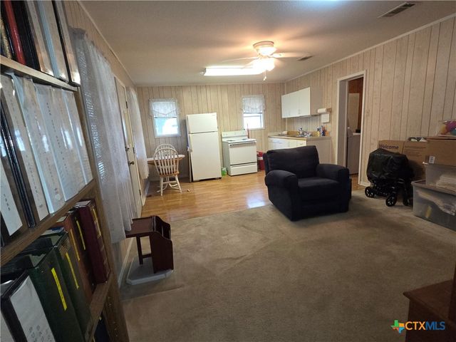 1301 W Mesquite Street, Little River Academy, TX 76554