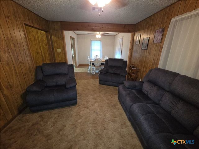 1301 W Mesquite Street, Little River Academy, TX 76554