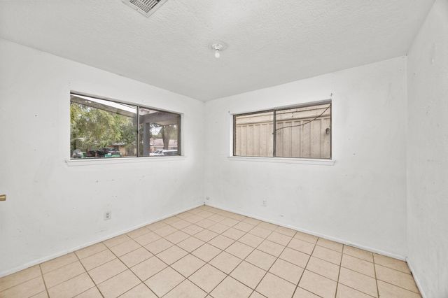 1857 Capri Lane, Seabrook, TX 77586