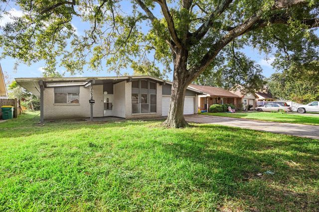 1857 Capri Lane, Seabrook, TX 77586