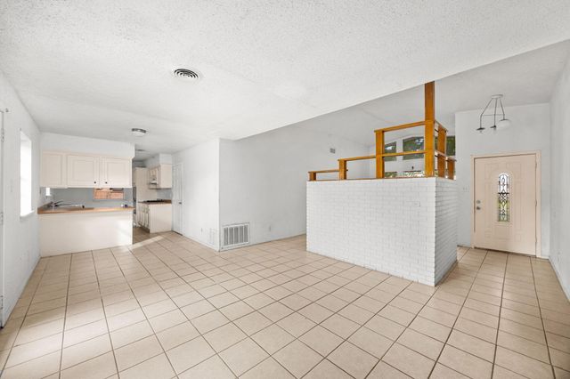 1857 Capri Lane, Seabrook, TX 77586