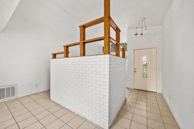 1857 Capri Lane, Seabrook, TX 77586