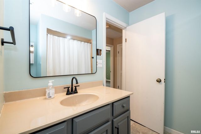 3508 W BONNAIRE Court, Peoria, IL 61615