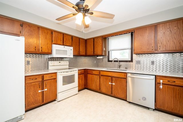 3508 W BONNAIRE Court, Peoria, IL 61615