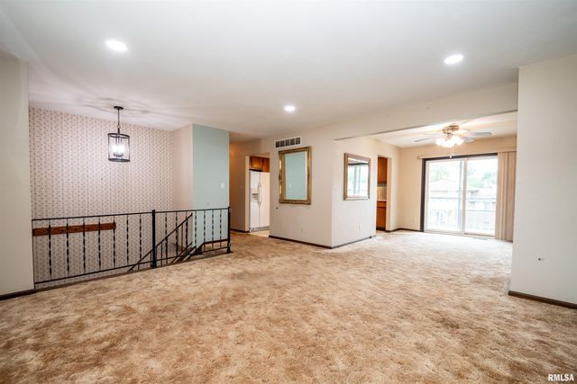 3508 W BONNAIRE Court, Peoria, IL 61615