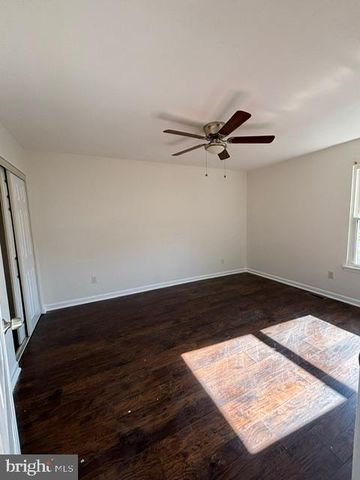 21 LOCUST CT, Sicklerville, NJ 08081