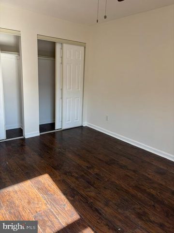 21 LOCUST CT, Sicklerville, NJ 08081