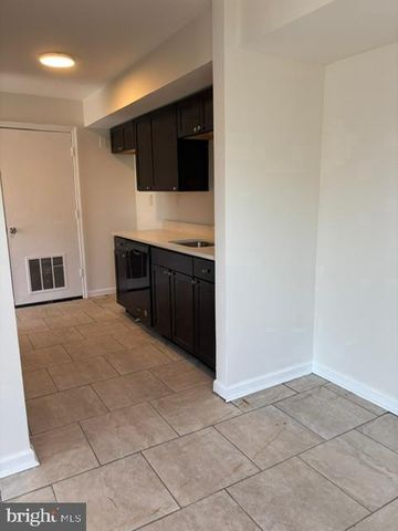 21 LOCUST CT, Sicklerville, NJ 08081