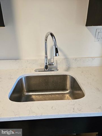 21 LOCUST CT, Sicklerville, NJ 08081