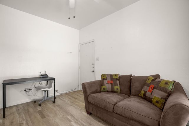 1905 San Gabriel ST 101, Austin, TX 78705