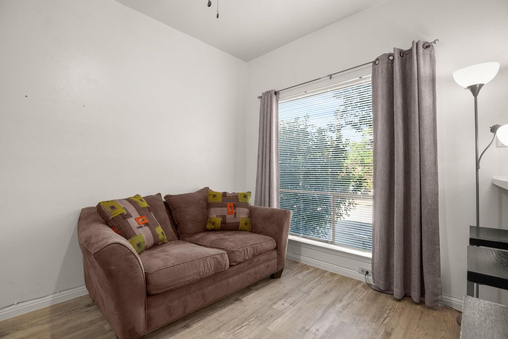 1905 San Gabriel ST 101, Austin, TX 78705