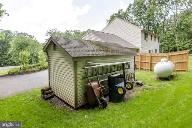 2225 LAUREL SPRINGS DR, Narvon, PA 17555