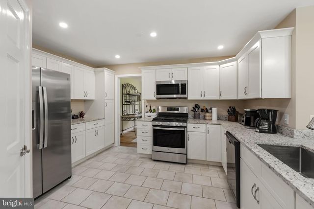 2225 LAUREL SPRINGS DR, Narvon, PA 17555