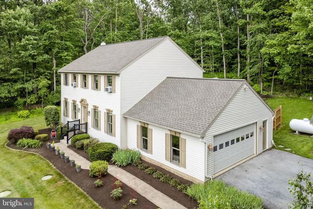 2225 LAUREL SPRINGS DR, Narvon, PA 17555