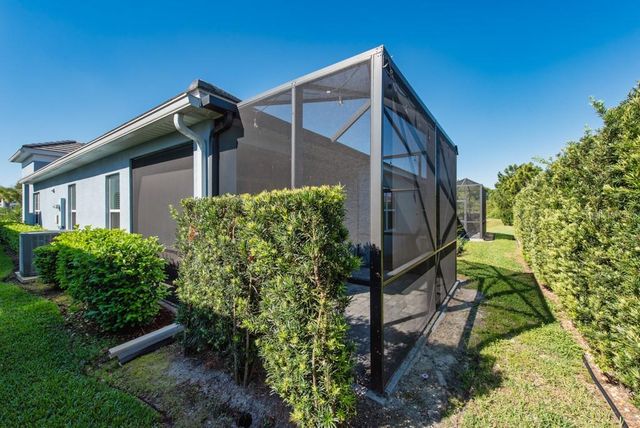 4311 STAR APPLE TERRACE, Bradenton, FL 34203