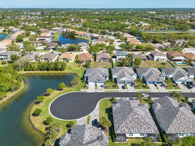 4311 STAR APPLE TERRACE, Bradenton, FL 34203