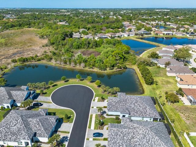 4311 STAR APPLE TERRACE, Bradenton, FL 34203