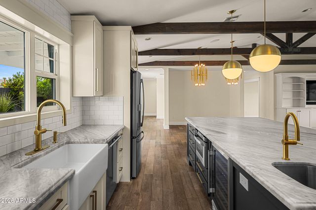 4618 E CALLE VENTURA --, Phoenix, AZ 85018