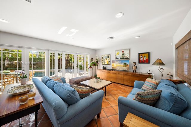 1030 Adams St, Hollywood, FL 33019