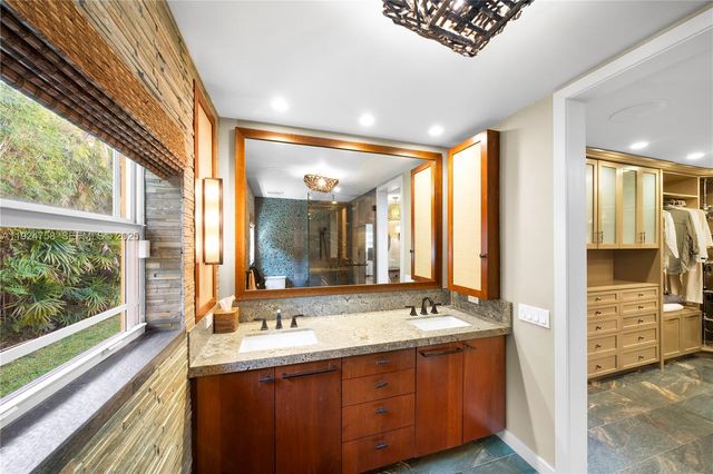 1030 Adams St, Hollywood, FL 33019