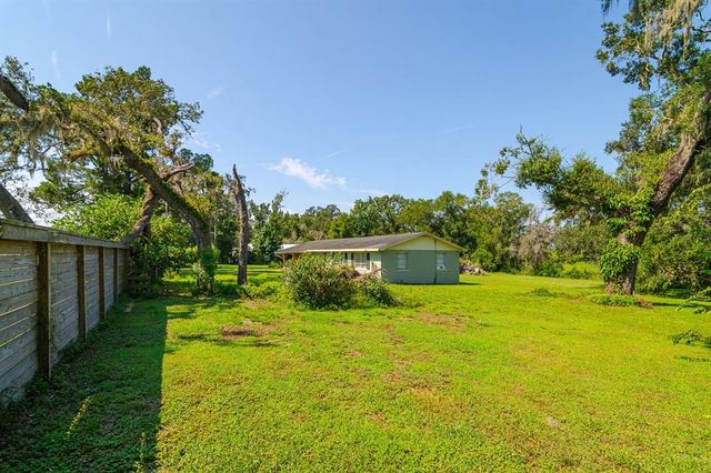 21543 US HWY 301, Dade City, FL 33523