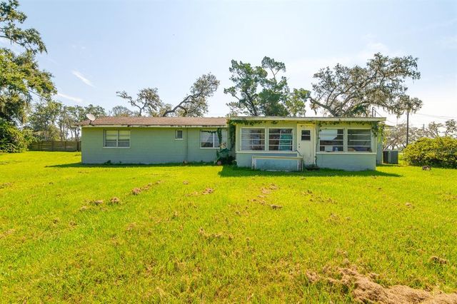 21543 US HWY 301, Dade City, FL 33523