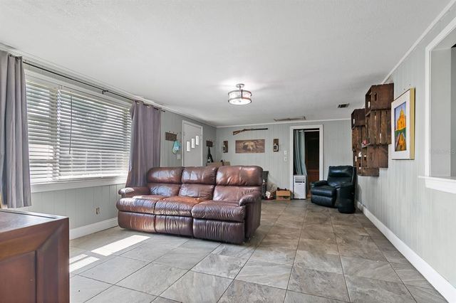 21543 US HWY 301, Dade City, FL 33523