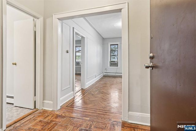 262 Clendenny Avenue 6, Jersey City, NJ 07304
