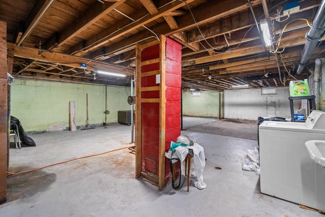 204 S Taylor Street, Manchester, NH 03103