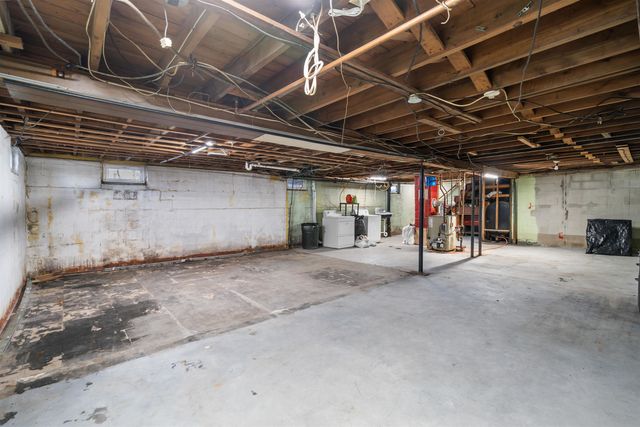 204 S Taylor Street, Manchester, NH 03103