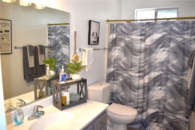 13422 Nicola Road, Apple Valley, CA 92308