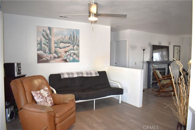 13422 Nicola Road, Apple Valley, CA 92308