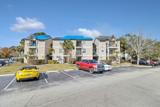 1908 LAKE ATRIUMS CIRCLE 15, Orlando, FL 32839
