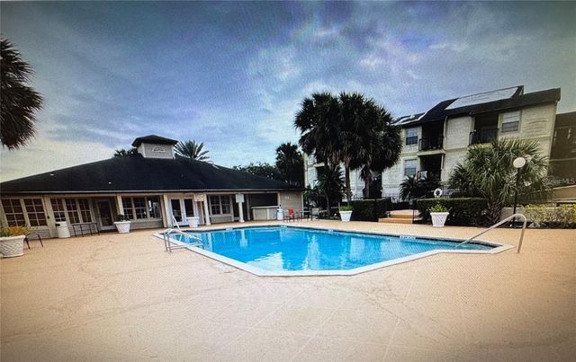1908 LAKE ATRIUMS CIRCLE 15, Orlando, FL 32839