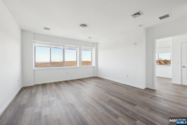 2 Executive Drive 812, Fort Lee, NJ 07024