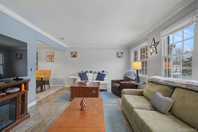 276 Temple Hill Road 1117, New Windsor, NY 12553